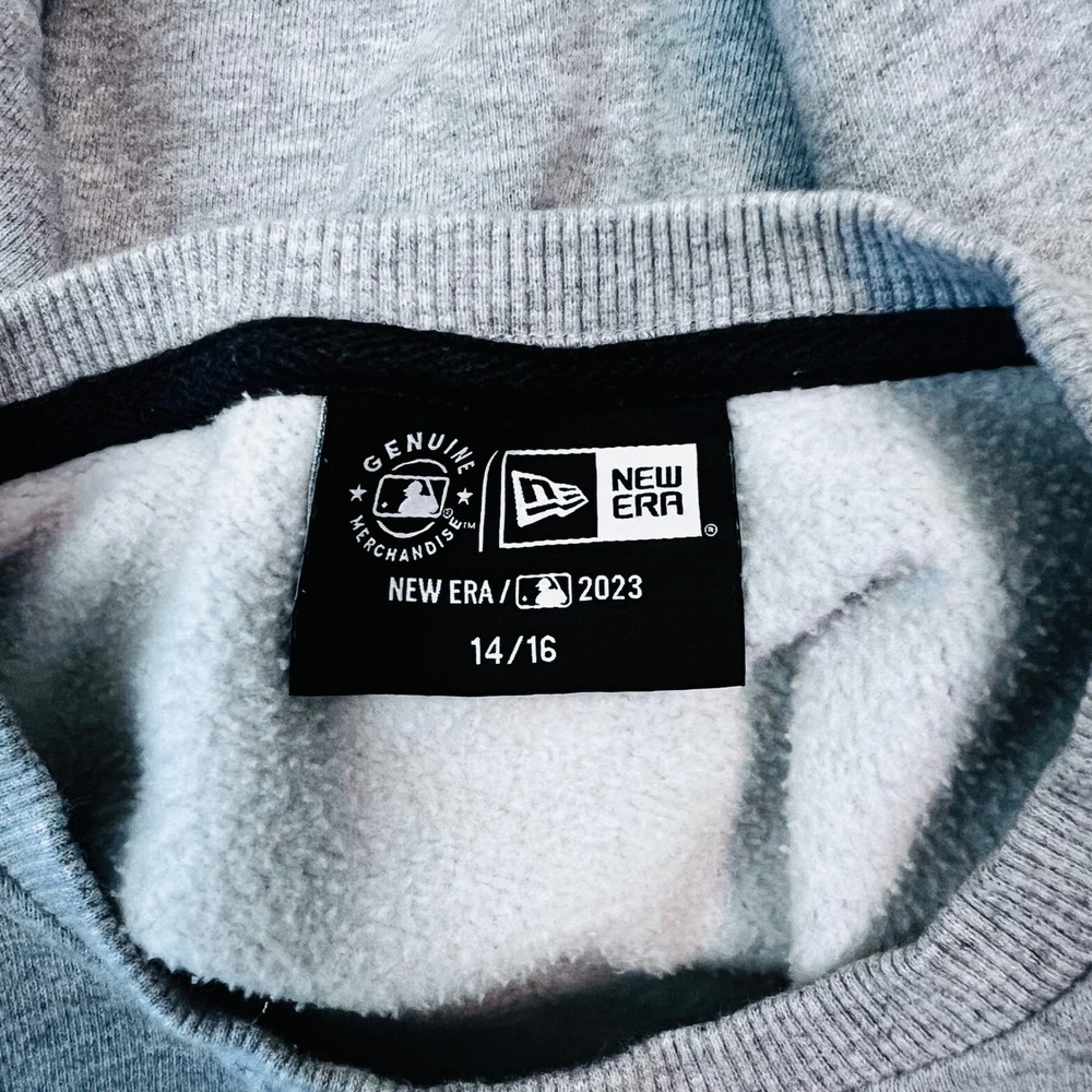 Minnesota Twins Youth XL (14/16) New Era Crewneck Sweatshirt - Picture 4 of 5